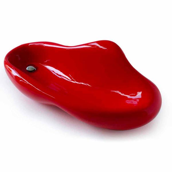 Modernes design, rotes waschbecken aus mineralwerkstoff, hergestellt in italien.