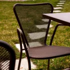 4 moderne Metall-Gartenstühle mit Armlehnen, hergestellt in Italien - Varmo Viadurini