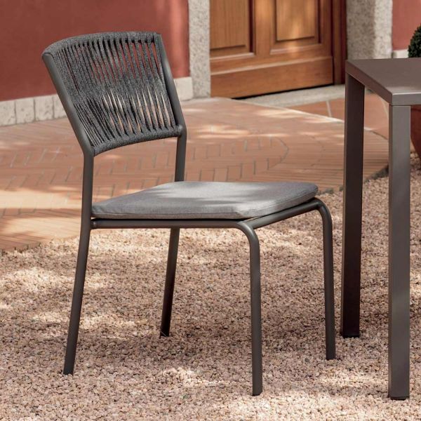 4 stapelbare gartenstühle aus aluminium und seil - lunaris
