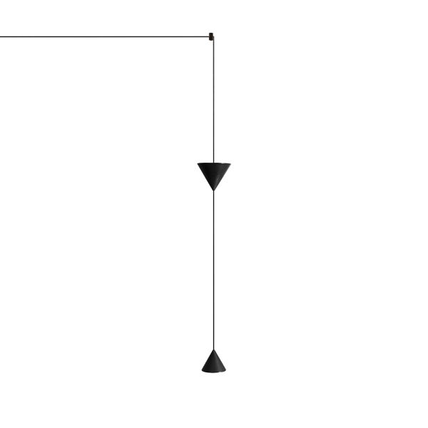 Wandleuchte aus schwarzem aluminium und minimalistischem doppelkegel-design - mercado