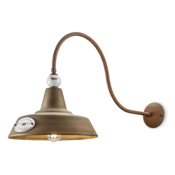 Industriedesign-wandlampe aus eisen und keramik, handgefertigt - grunge
