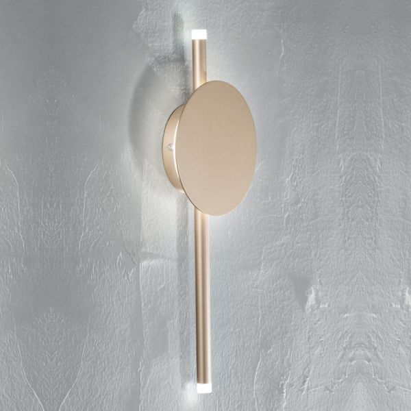 Led-wandleuchte im modernen design aus metall in weiß, schwarz oder gold - hand