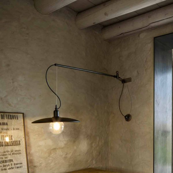 Wandlampe aus messing mit bewegbaren arm - meridiana aldo bernardi