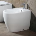 Aster Einloch-Bidet aus mattschwarzer und weißer Keramik mit modernem Design