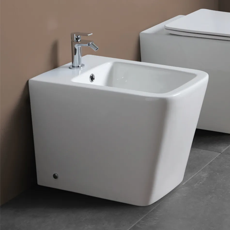 Bodenbidet mit einem Hahnloch aus weißer Keramik in elegantem, modernem Design – Giunco Viadurini
