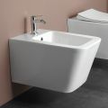 Wandhängendes Bidet mit einem Hahnloch aus weißer Keramik in elegantem, modernem Design – Giunco