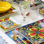 Wein- oder Wasserbecher aus farbigem oder transparentem Glas mit Dekorationen, 12 Stück - Rocca Viadurini