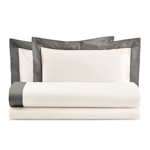 Komplettes doppelbett aus 100 % baumwolle und 10 % baumwollsatin - detail