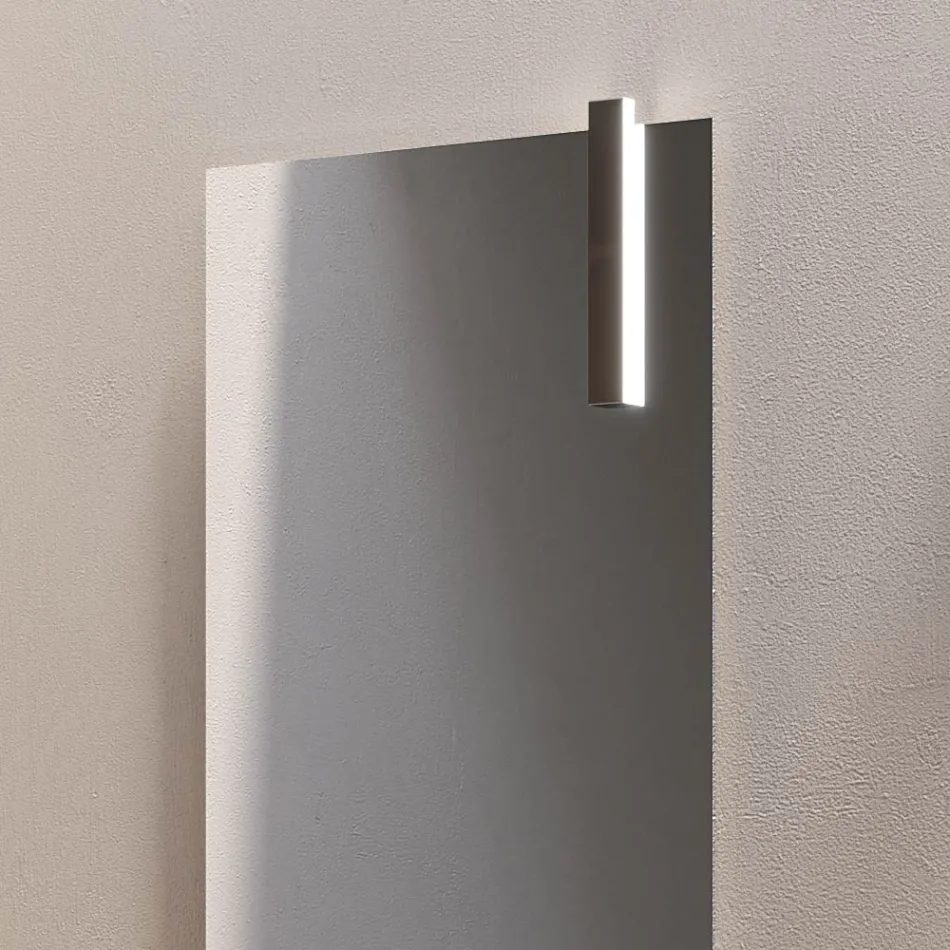 Badezimmer-Kombination mit 1 Schublade, 2 Eichenregalen, Waschbecken und Spiegel - Titan Viadurini