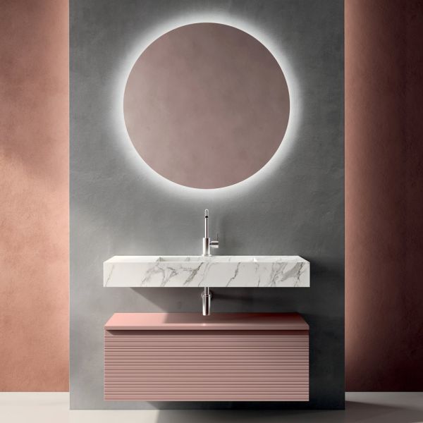 Badezimmer-komposition mit puderrosa schublade und calacatta-waschbecken - elios