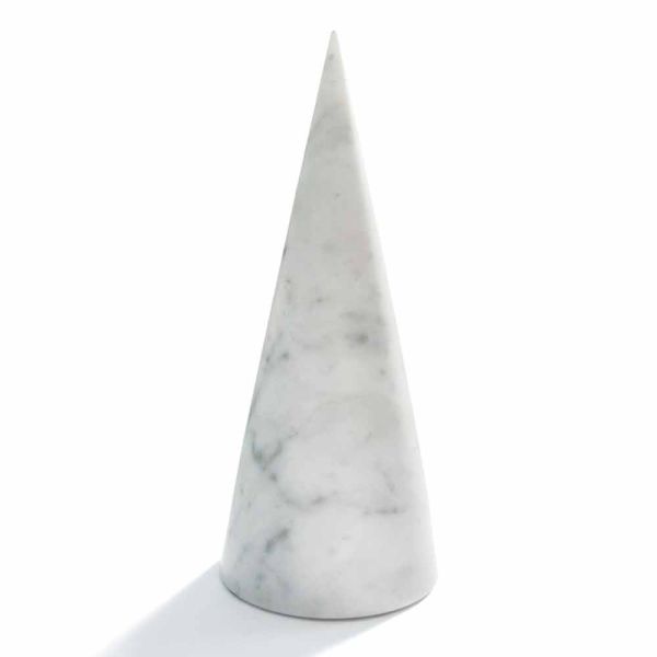 Großer dekorativer kegel aus weißem carrara-marmor made in italy - connu