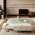 Sofa mit extraklarem Glassockel und Stoffsitz, hergestellt in Italien – Rory