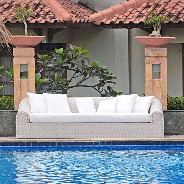Gartensofa groß handgeflochten in modernem design cooper