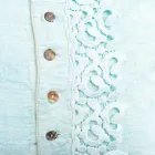 Kissenbezug aus farbigem Leinen, Poema-Spitze und italienischer Luxus-Paspelierung – Stego Viadurini