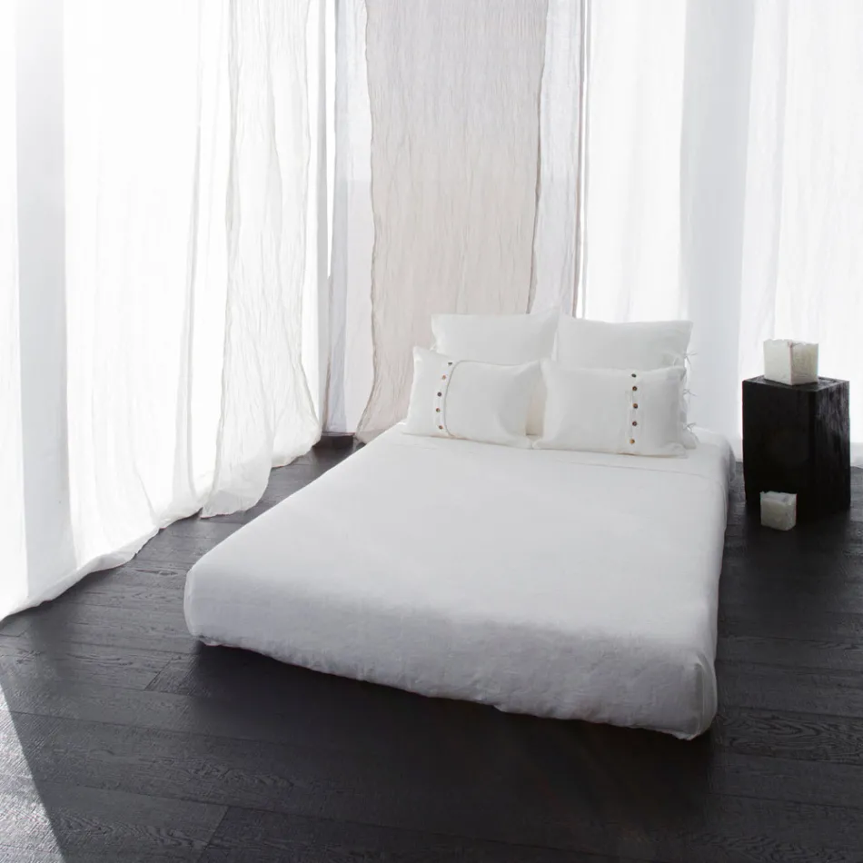 Kissenbezug aus hellem Leinen in Kreide oder im Retro-Stil mit Bändern im quadratischen Design – Prisco Viadurini