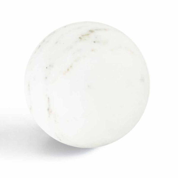 Moderner sphere briefbeschwerer aus italienischem satin white marmor, 2 stück - sphere