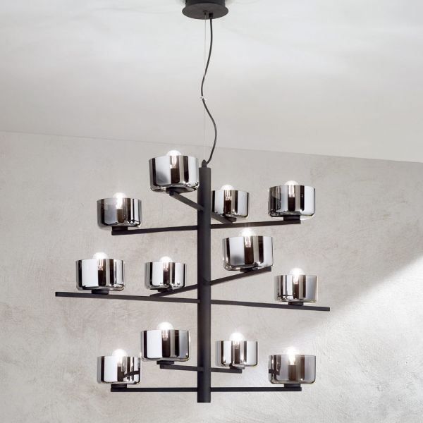 Pendelleuchte aus mundgeblasenem glas mit metallstruktur - angelic