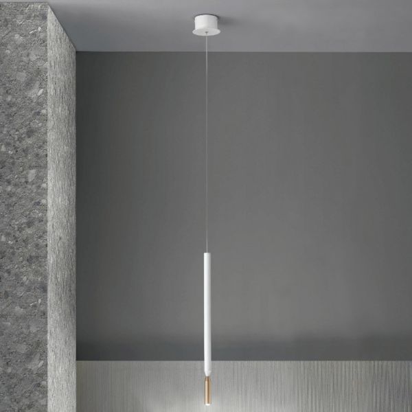 Moderne hängelampe mit led-licht aus lackiertem metall – lärche