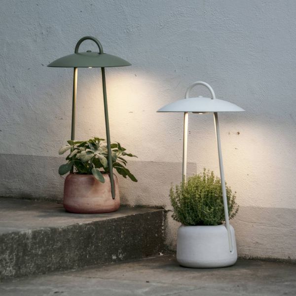 Außenlampe mit pflanzgefäß aus ton, aluminium und messing - cappello