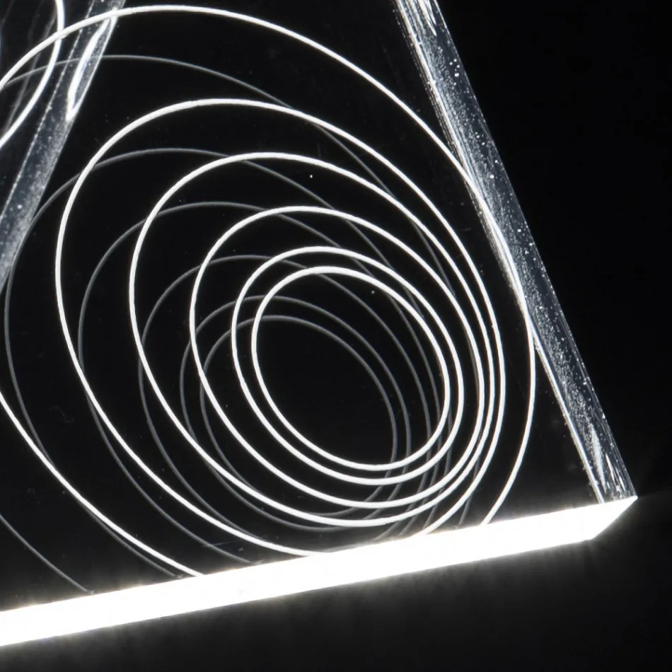 Tischlampe Led Kristall Acryl Gefaltet Laser Dekor - Possett Viadurini