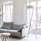 Stehlampe aus Holz und Metall mit Details aus veganem Leder - Avetta Viadurini