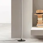 Stehlampe aus schwarz lackiertem Metall mit LED-Licht – Orange Viadurini