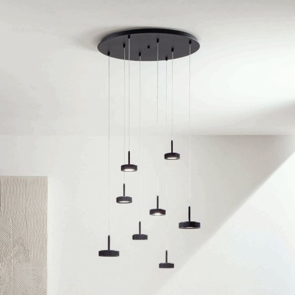 Kronleuchter mit rundem sockel aus schwarz lackiertem metall und led-licht – hainbuche