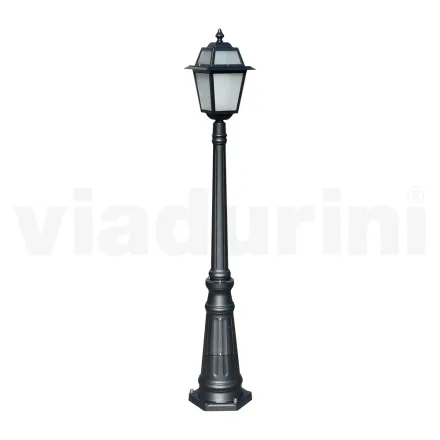 152 cm hohe Gartenlampe aus anthrazitfarbenem Aluminium und sandgestrahltem Glas - Elric Viadurini