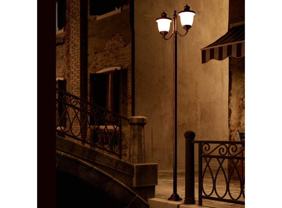 Außenlaterne mit 2 Lichtern aus weißem Glas, Kupfer und Messing - Venedig von Il Fanale