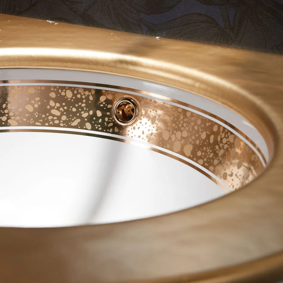 Eingebautes Badezimmerwaschbecken aus handgegossenem Schamott, hergestellt in Italien – Erioli Viadurini