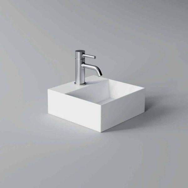 Quadratisches oder rechteckiges keramikwaschbecken im modernen design made in italy - act