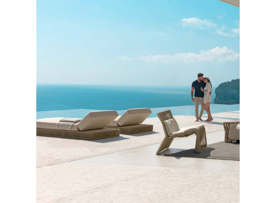 Cliff Talenti liegend im Freien Sonnenbank, Palomba Design