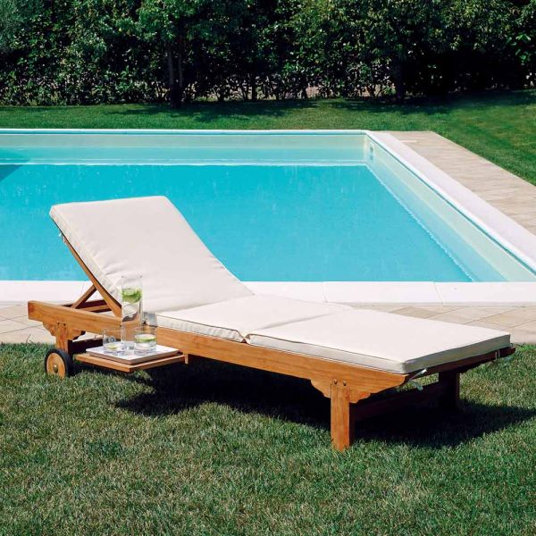 Teak-gartenliege mit abnehmbarem tisch und rädern - oasi
