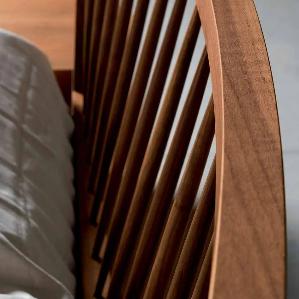 Design Doppelbett 160x200cm mit massiver Basis aus Alain-Nussbaum Viadurini