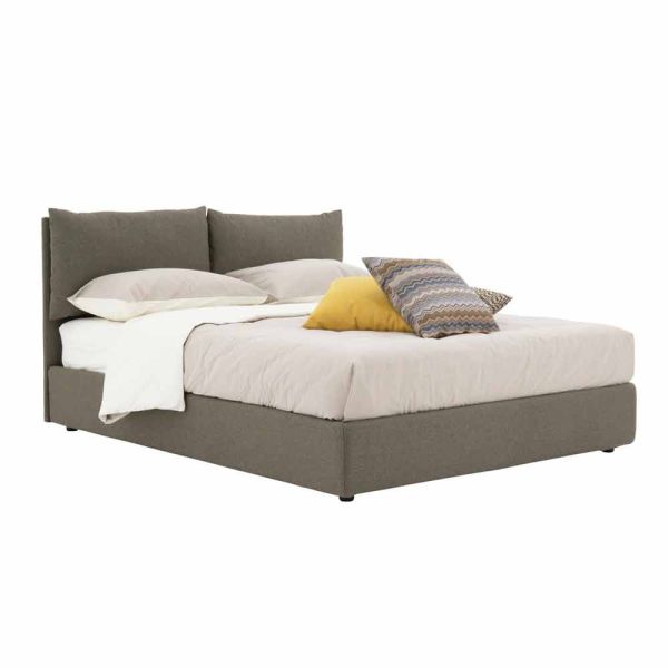 Doppelbett aus stoff gepolstert mit schwarzen füßen made in italy - bandola