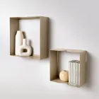 Metallregal in zwei Größen und drei Farben mit geschwungenen Details - Thalia Viadurini