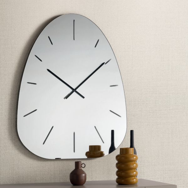 Claudia lasergravierte spiegelglas-wanduhr