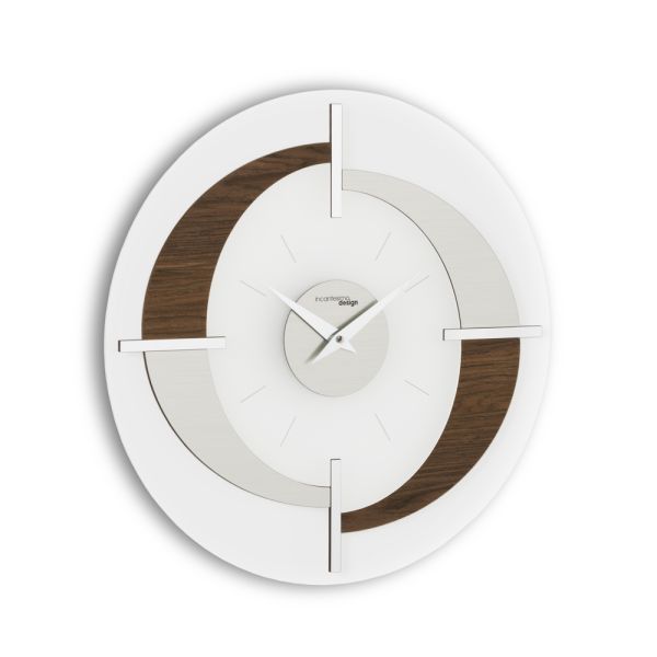 Moderne designer-wanduhr in verschiedenen giove-ausführungen, hergestellt in italien