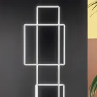 Design-LED-Stehlampe aus Gold oder Silber lackiertem Metall - Formal Viadurini