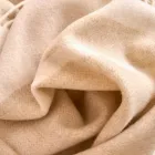 Ultraweiches und flauschiges Plaid aus Wollmischung, hergestellt in Italien – Caldoso Viadurini