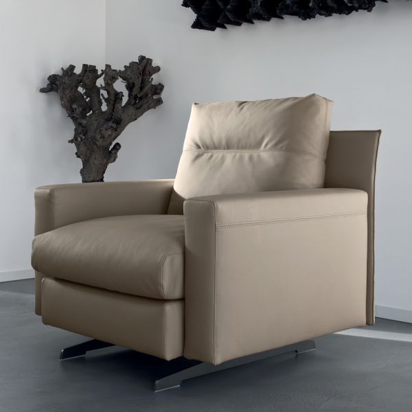 Sessel mit sitzkissen gepolstert aus federn und polyester made in italy - malizioso
