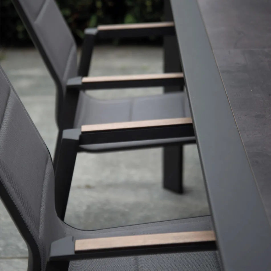 Sessel aus Aluminium und Textilene mit Einsatz in den Armlehnen aus HPL - Righello Viadurini