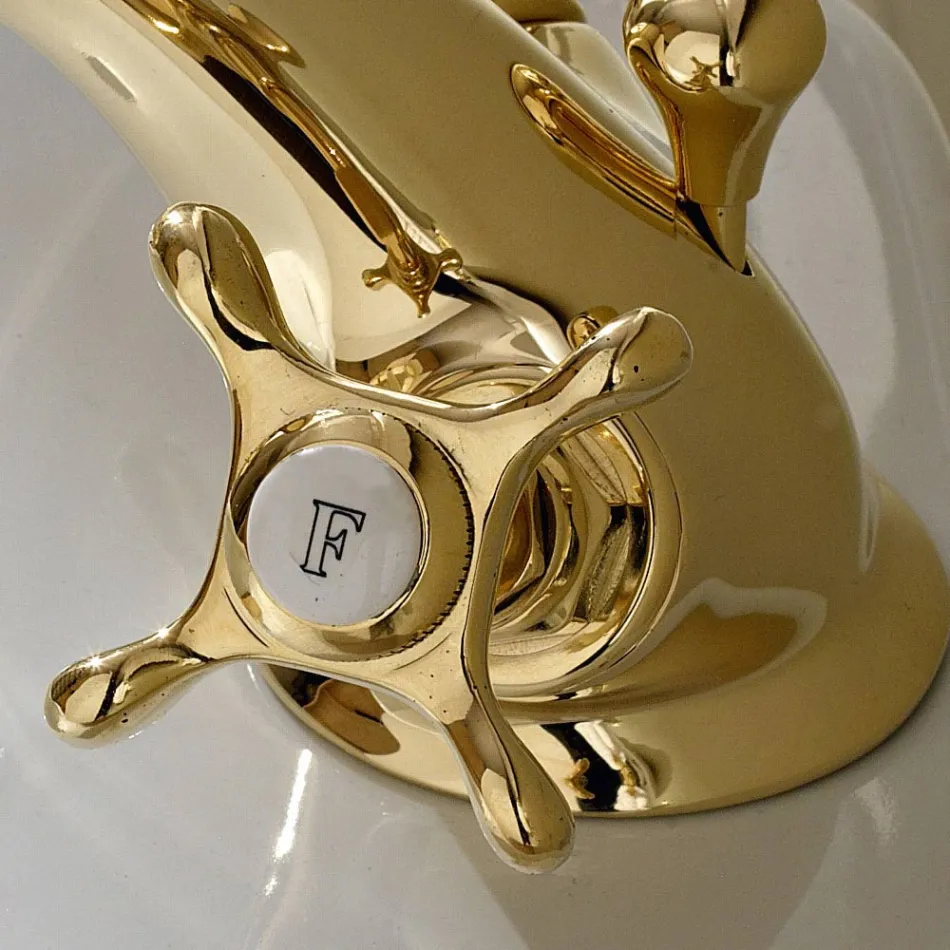 Einloch-Bidethahn aus Messing mit klassischen Schmetterlingsgriffen – Fioretta Viadurini