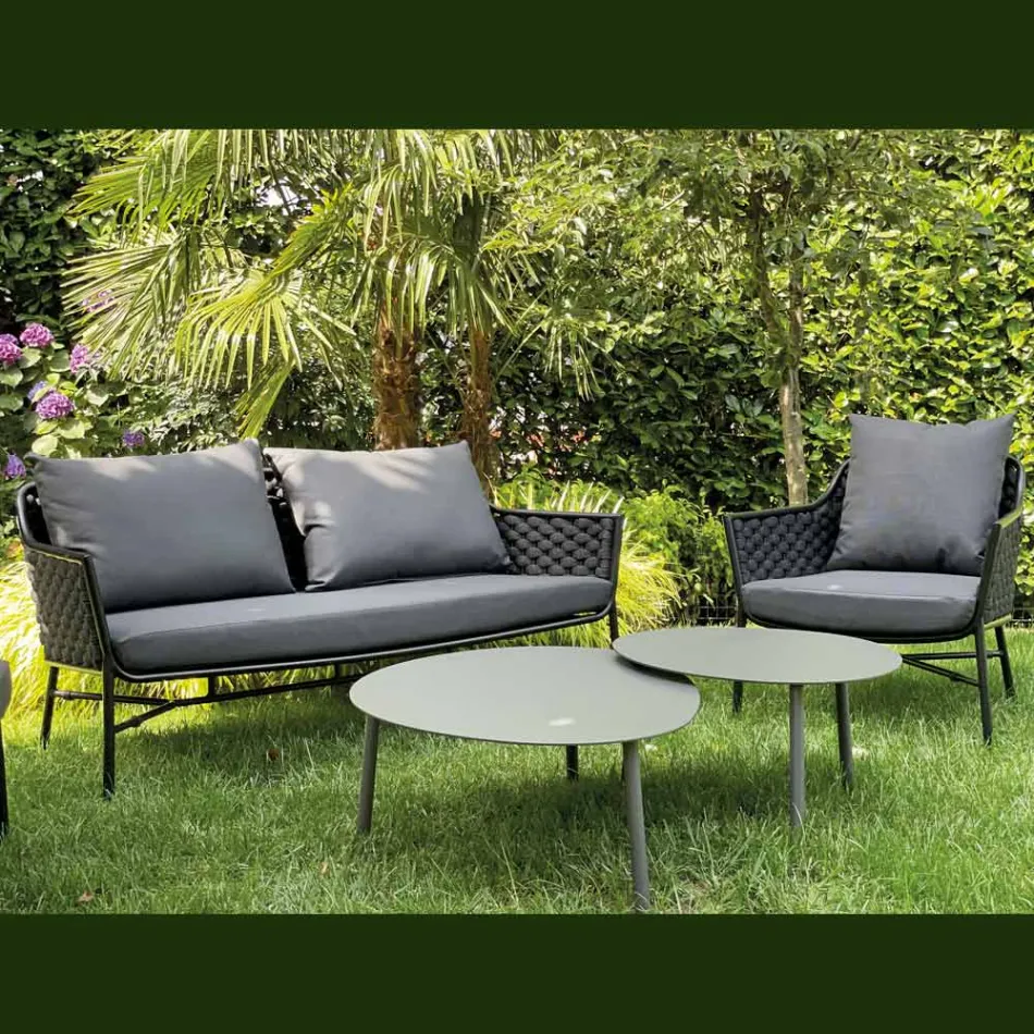 Wohnzimmer bestehend aus Sofa, Sesseln und 2 Couchtischen aus Aluminium - Yuma Viadurini