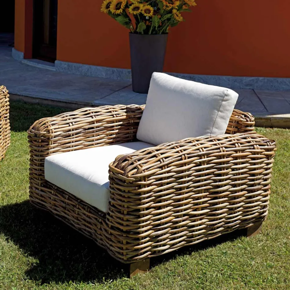 Rattan-Gartenlounge mit Couchtisch und Kissen aus Holz - Hugues Viadurini