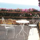 Gartenstuhl mit Armlehnen im Shabby-Chic-Design aus Stahl – Verzauberung Viadurini