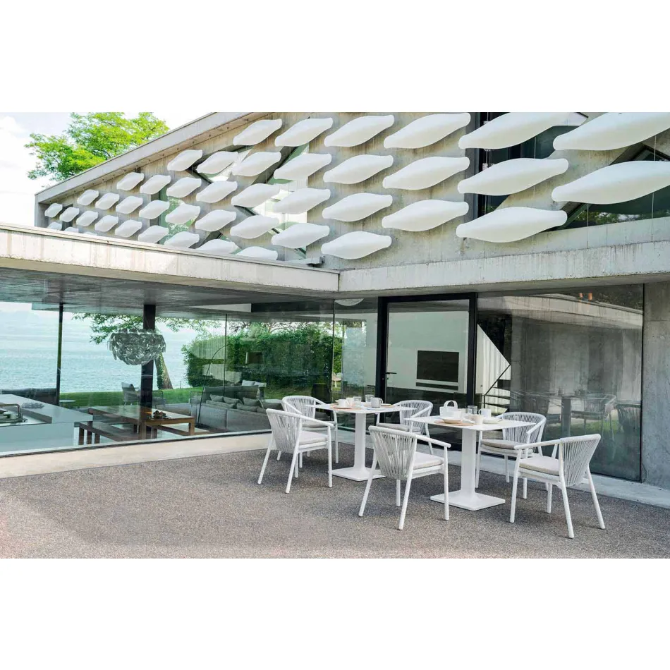 Stapelbarer Gartenstuhl mit gepolsterten Armlehnen H 73cm - Smart von Varaschin Viadurini