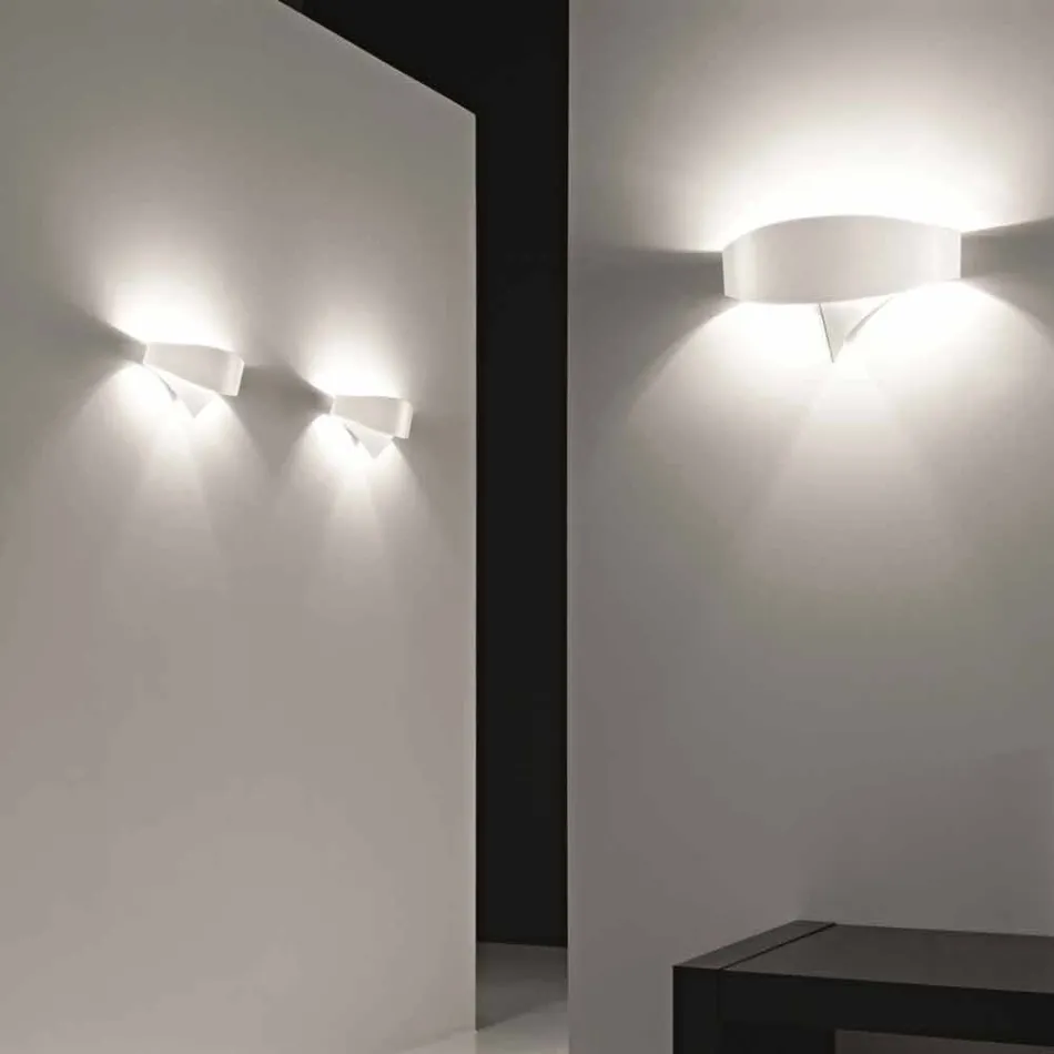 Selene Scudo Applikation aus lackiertem Stahl mit einem modernen Design Viadurini