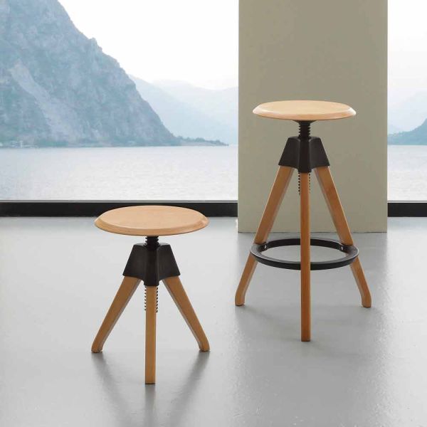 Hocker aus buchenholz und polypropylen in modernem design sit