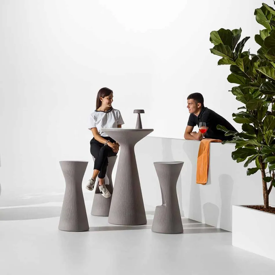 Hoher Gartenhocker aus farbigem Polyethylen Made in Italy - Desmond Viadurini